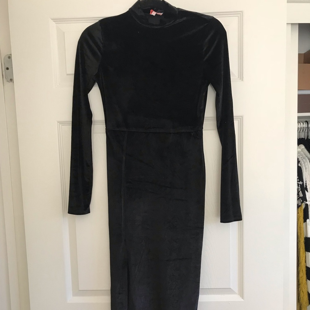 Velvet mock neck long sleeve cocktail dress